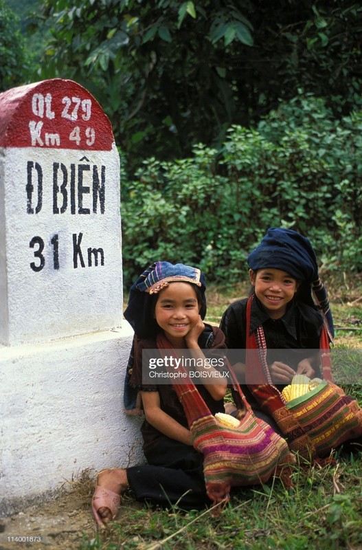 Anh dac biet ve vung dat Dien Bien nam 2003-Hinh-2