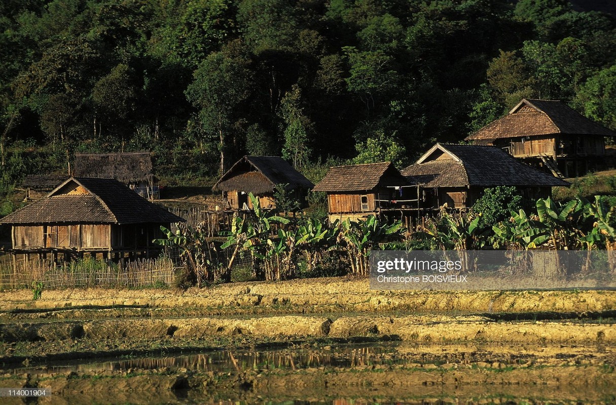 Anh dac biet ve vung dat Dien Bien nam 2003-Hinh-3