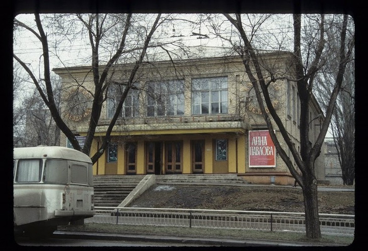 Anh cuc doc ve thanh pho Donetsk thanh binh nam 1984-Hinh-8