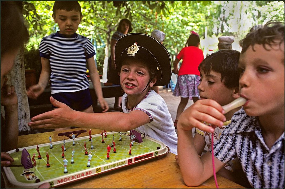 Cuoc song em dem cua cu dan Odessa, Ukraine nam 1982-Hinh-7