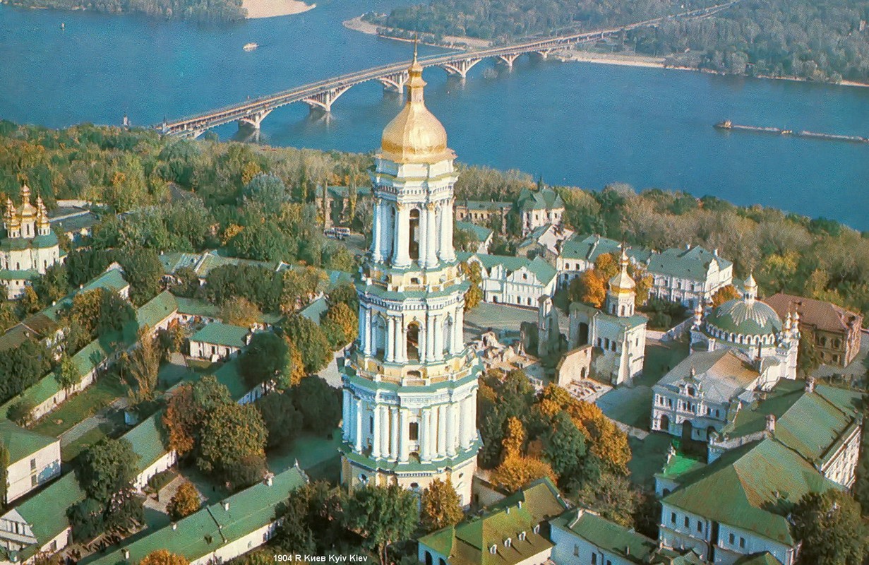 Ve trang le cua kien truc thanh pho Kiev nhung nam 1980-Hinh-4