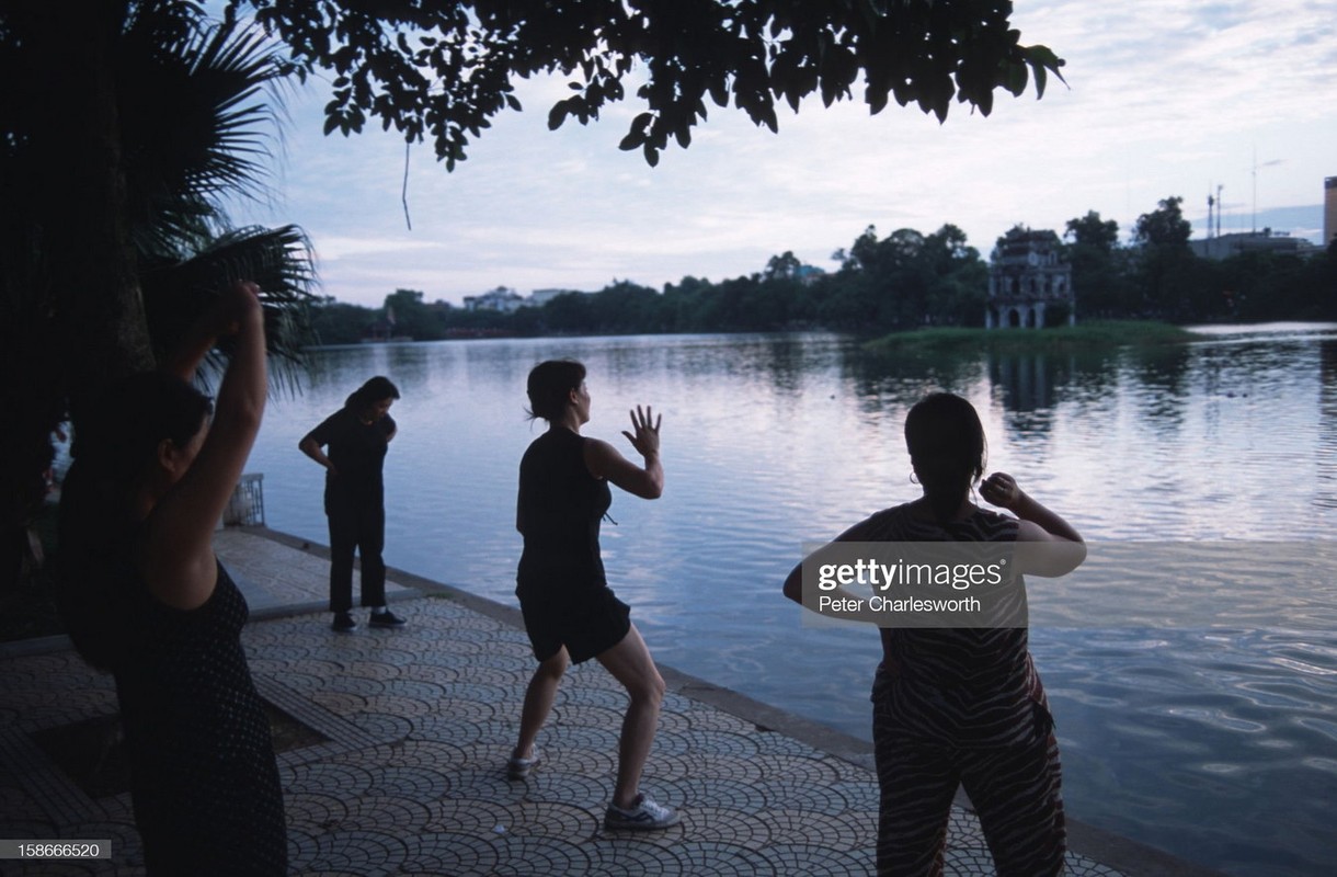 Anh day hoai niem ve cuoc song o Ha Noi tron 20 nam truoc (1)-Hinh-3