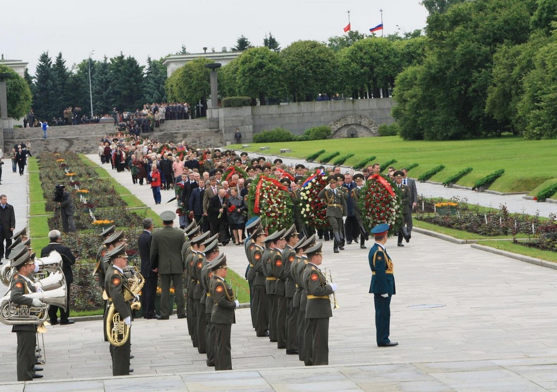 Tham noi nua trieu nguoi nam xuong trong cuoc bao vay Leningrad-Hinh-11