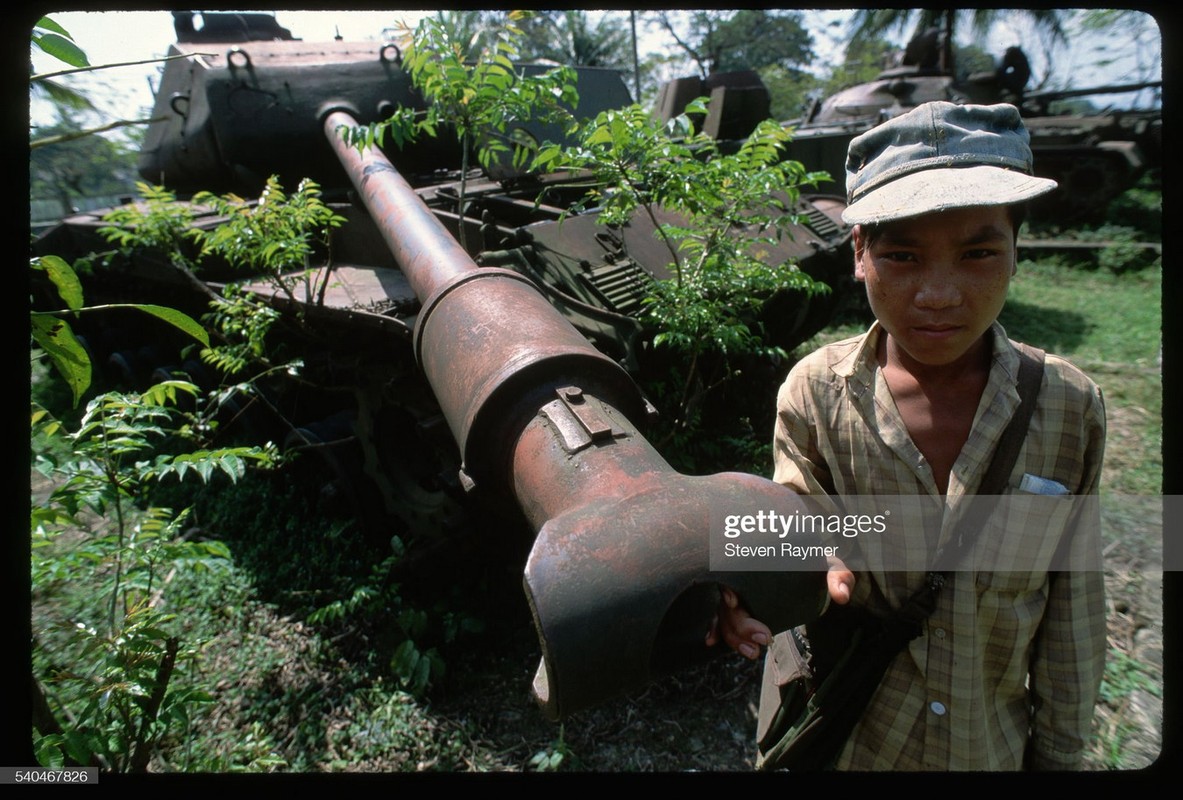 Goc nhin la ve Hue, Da Nang, Hoi An nhung nam 1990