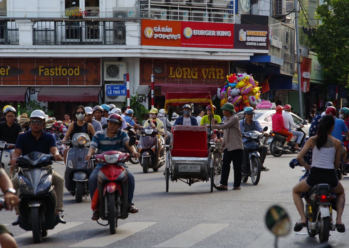 Thoi hoang kim cua xich lo Ha Noi qua ong kinh nguoi Nhat-Hinh-10