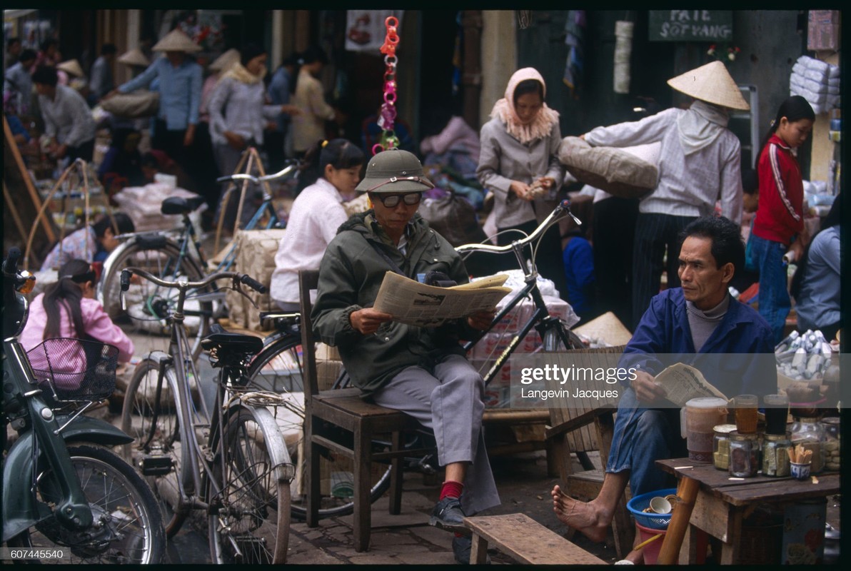 Thu vi cuoc song o Ha Noi nam 1991 qua anh phong vien Phap