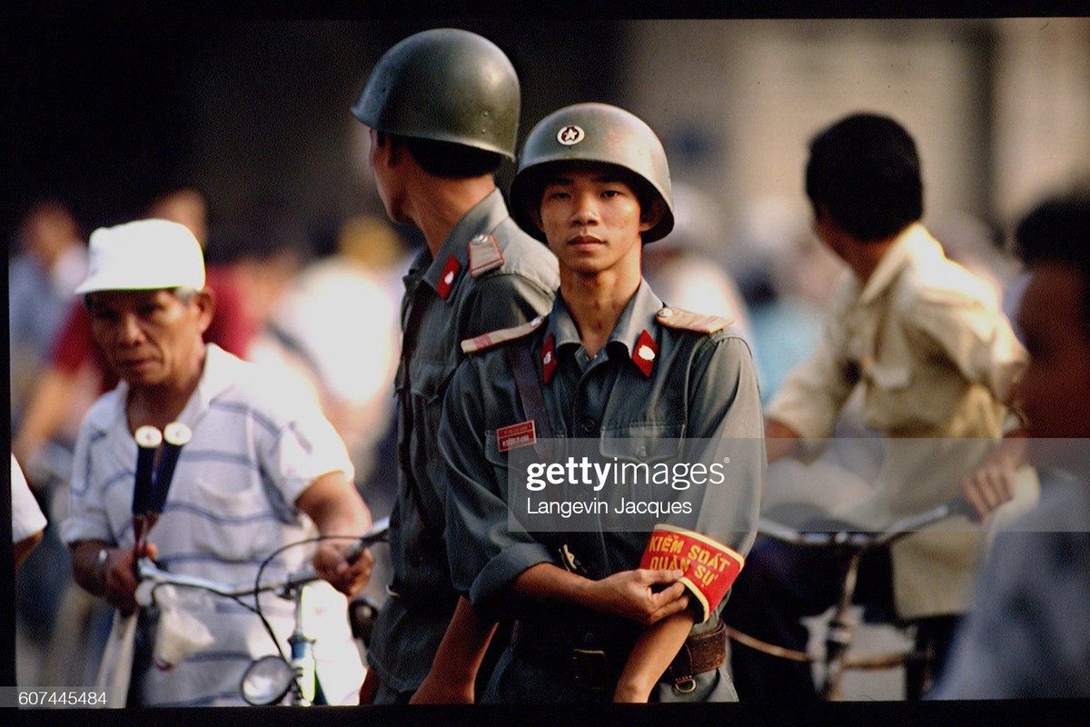 Cuoc song o TP.HCM nam 1991 qua anh cua Jacques Langevin-Hinh-4