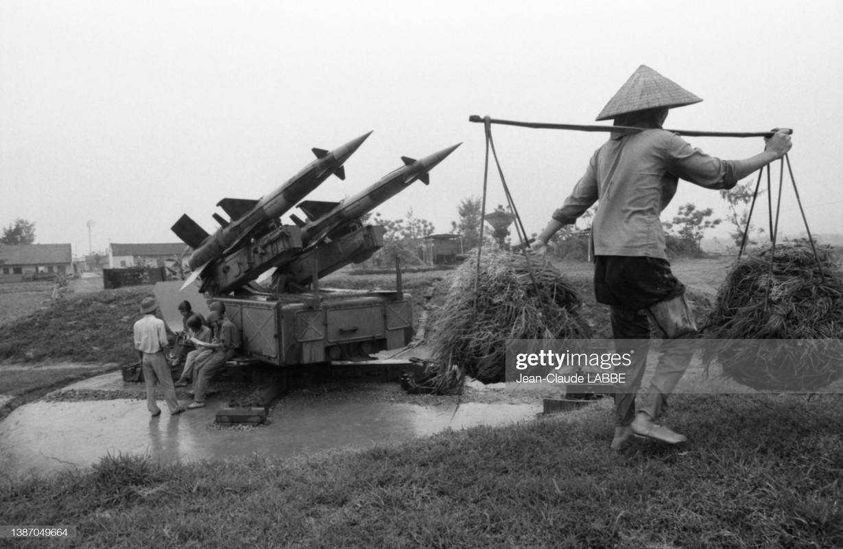 Anh dac biet ve Viet Nam nam 1980-1981 cua nu phong vien Phap-Hinh-5