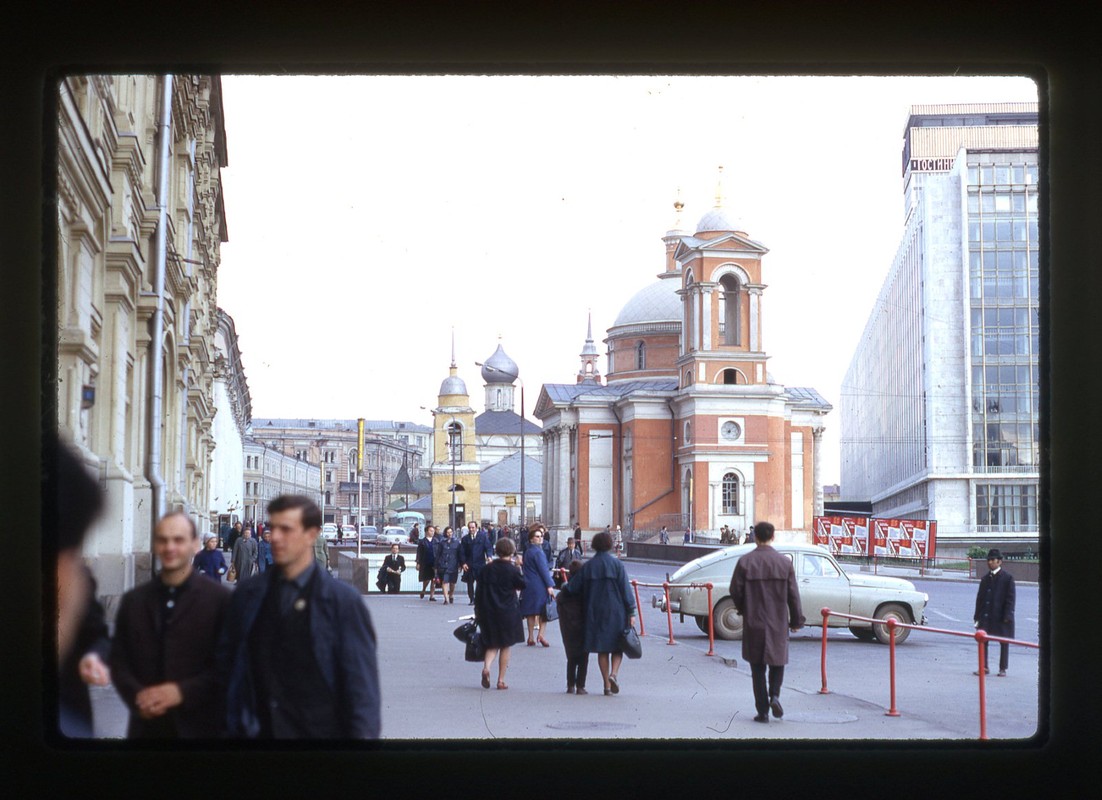 Soi khach san lon nhat the gioi, “view” dien Kremlin o Moscow nam 1969-Hinh-12