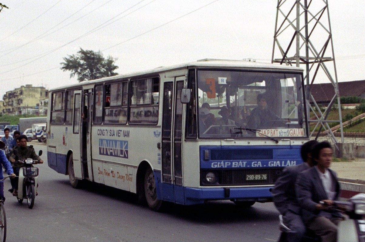 Hinh cuc doc ve xe buyt o Ha Noi nam 1996 (1)-Hinh-6