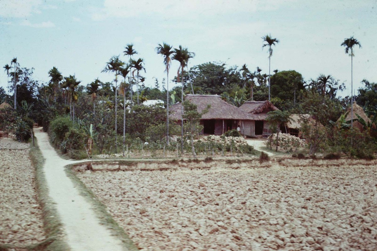 Loat anh lan dau biet den ve cuoc song o Hue nam 1969-Hinh-7