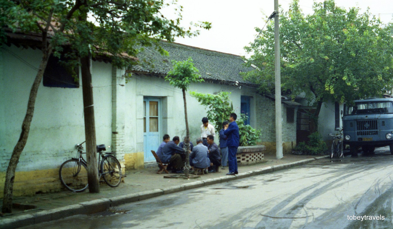Cuoc song o Tay An, Trung Quoc nam 1984 qua ong kinh Tay-Hinh-2
