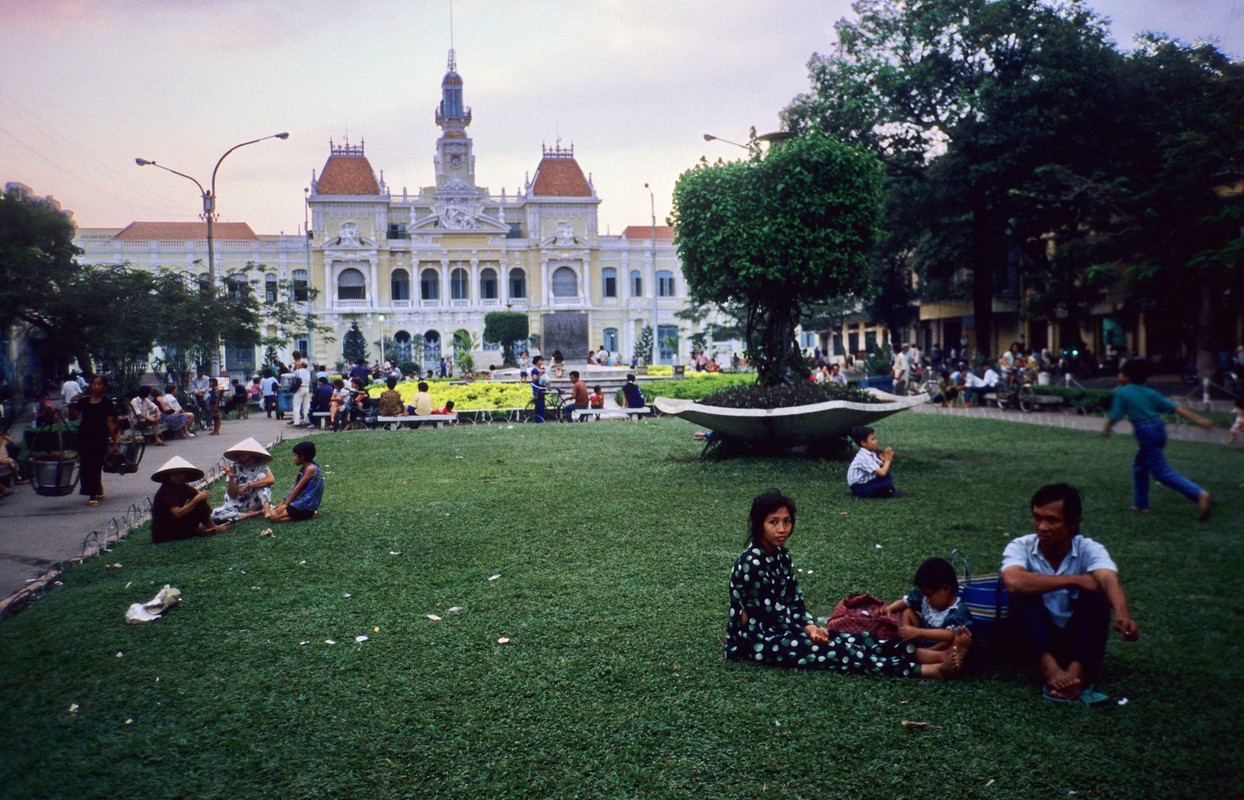 Anh cuc quy ve TP. HCM nam 1989 cua pho nhay Ha Lan-Hinh-3