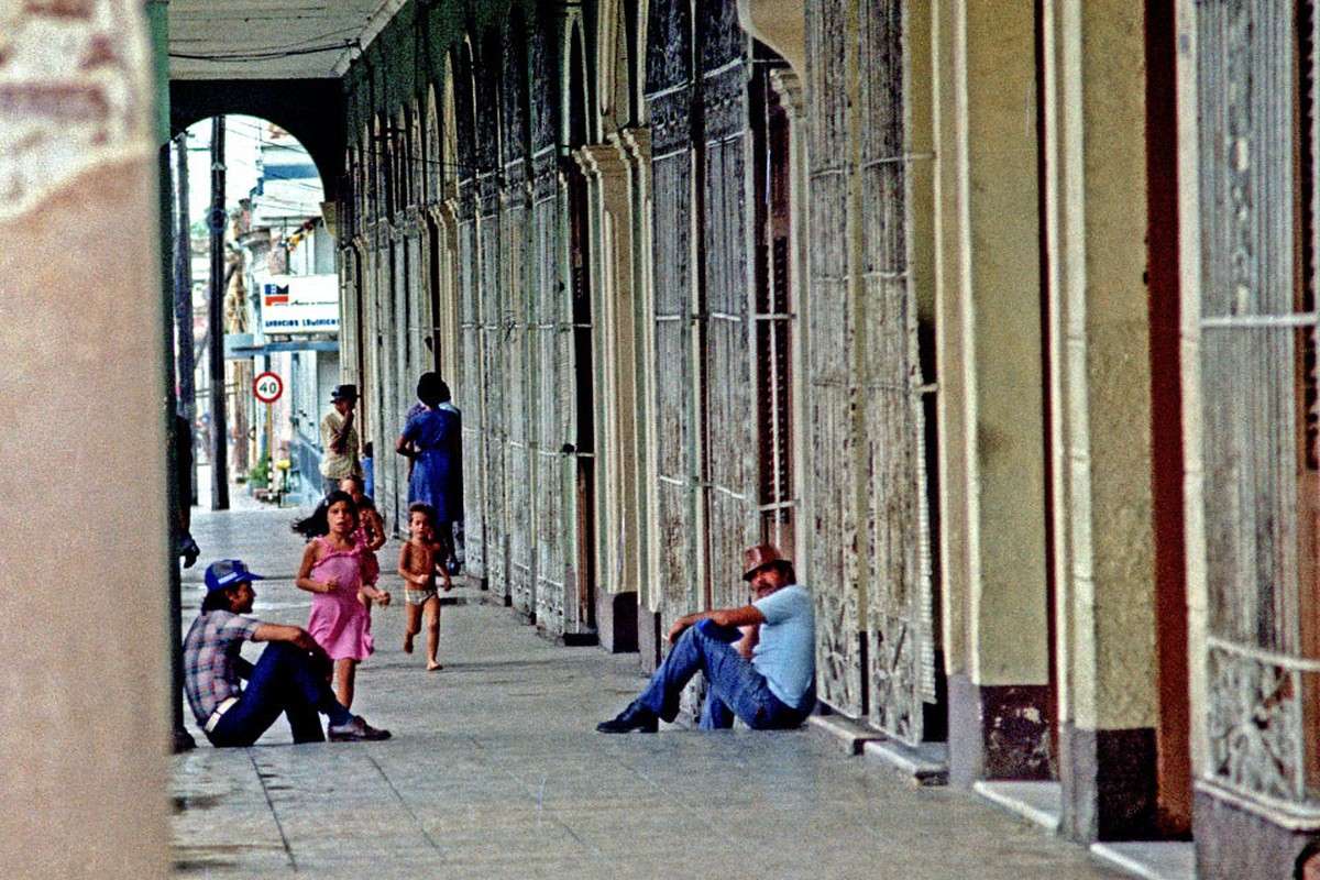 Nhung hinh anh quy gia ve dat nuoc Cuba nam 1981-Hinh-11