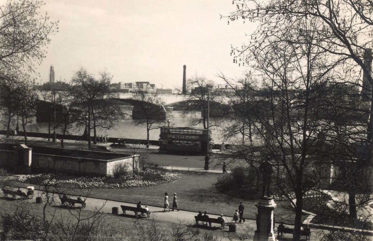 Dien mao trang le cua thanh pho London nhung nam 1950-1960-Hinh-2