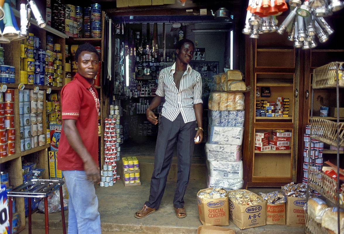 Loat anh cuc hap dan ve cuoc song o Nigeria nam 1982-Hinh-8