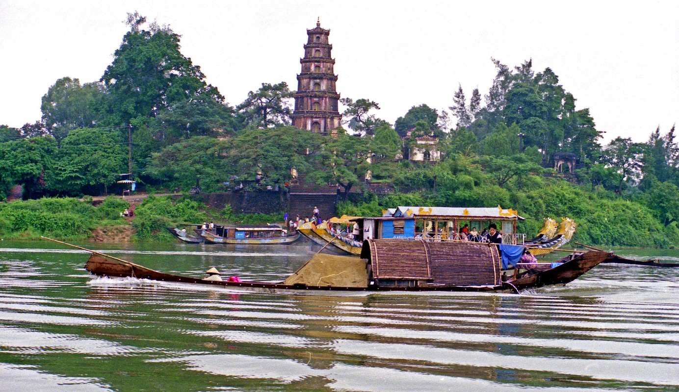 Anh doc lang tam, cung dien o Co do Hue ba thap nien truoc-Hinh-13