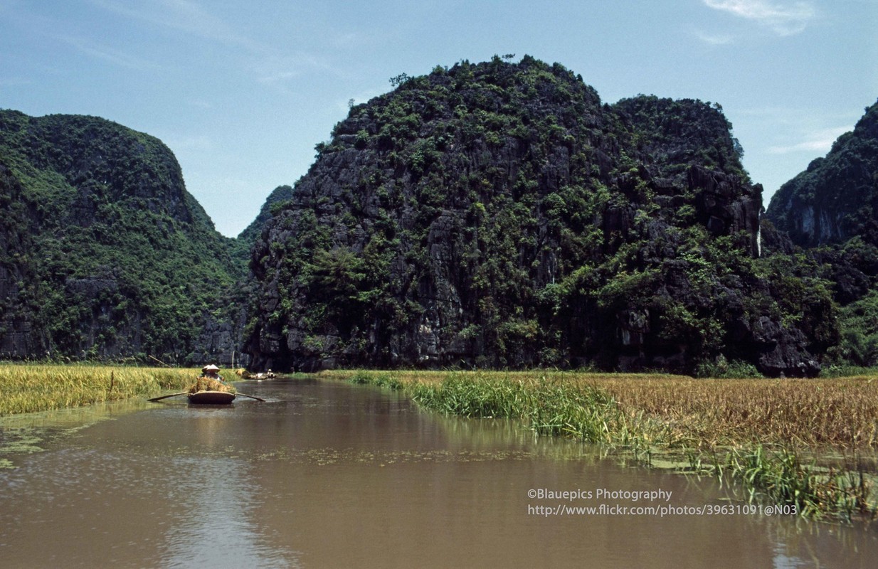 Anh tuyet voi ve vung dat Ninh Binh nam 1998 qua ong kinh Tay-Hinh-7