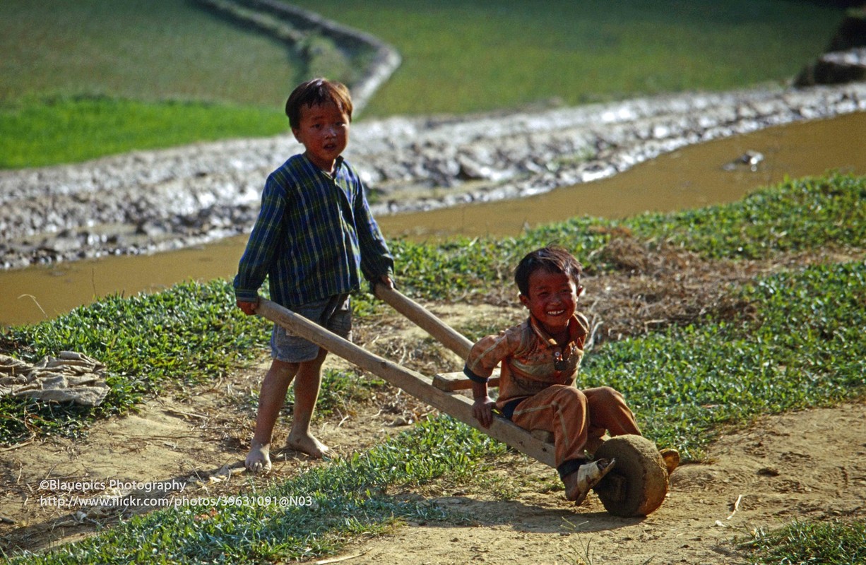 Loat anh dep nhu tranh ve ve cuoc song o Bac Ha, Lao Cai nam 1998-Hinh-11