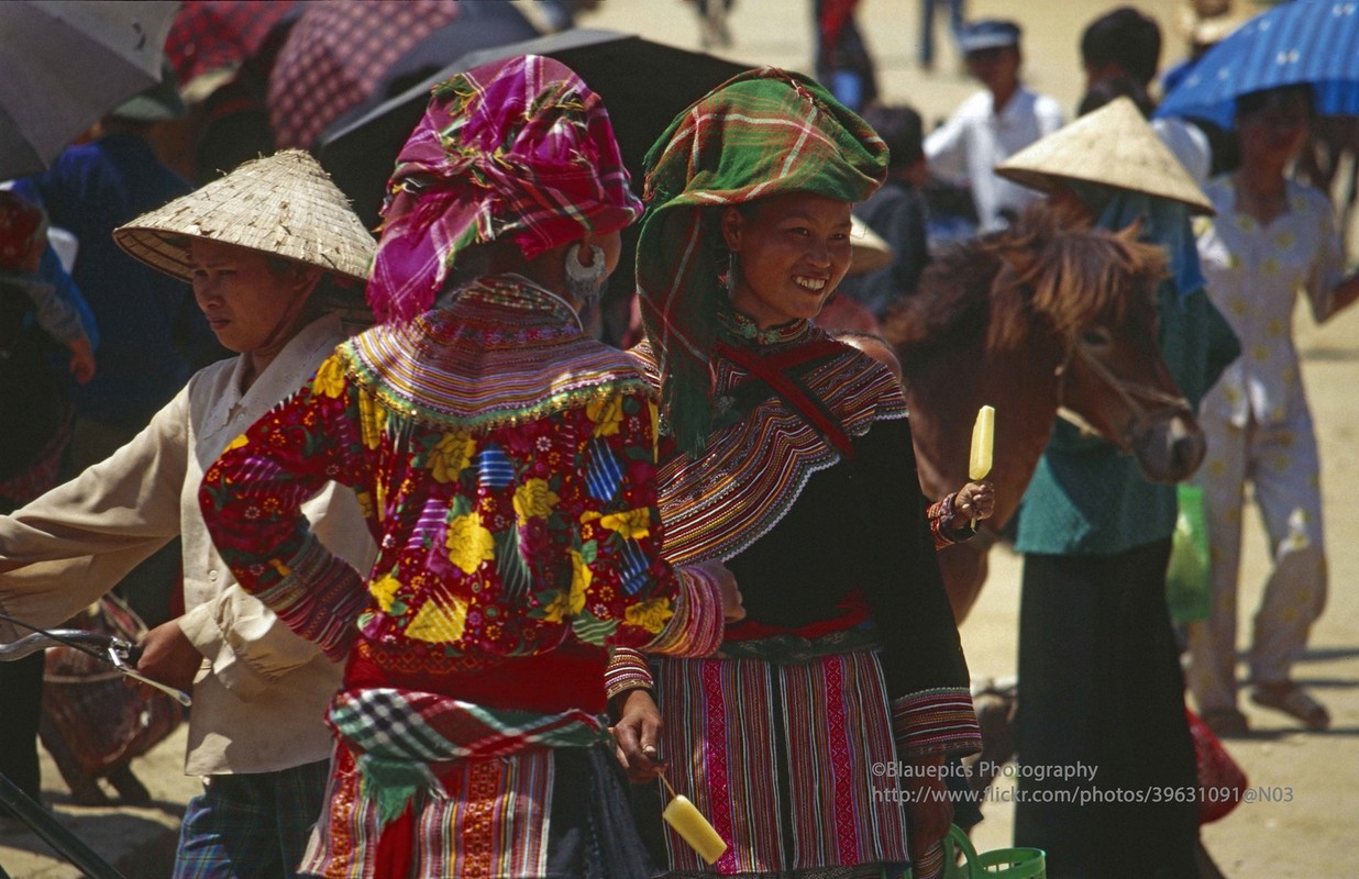 Loat anh dep nhu tranh ve ve cuoc song o Bac Ha, Lao Cai nam 1998-Hinh-3