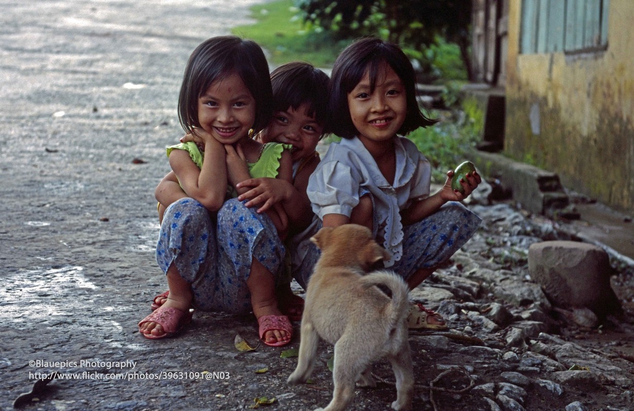 Anh sieu quy hiem ve con nguoi va canh vat Lai Chau nam 1998-Hinh-9