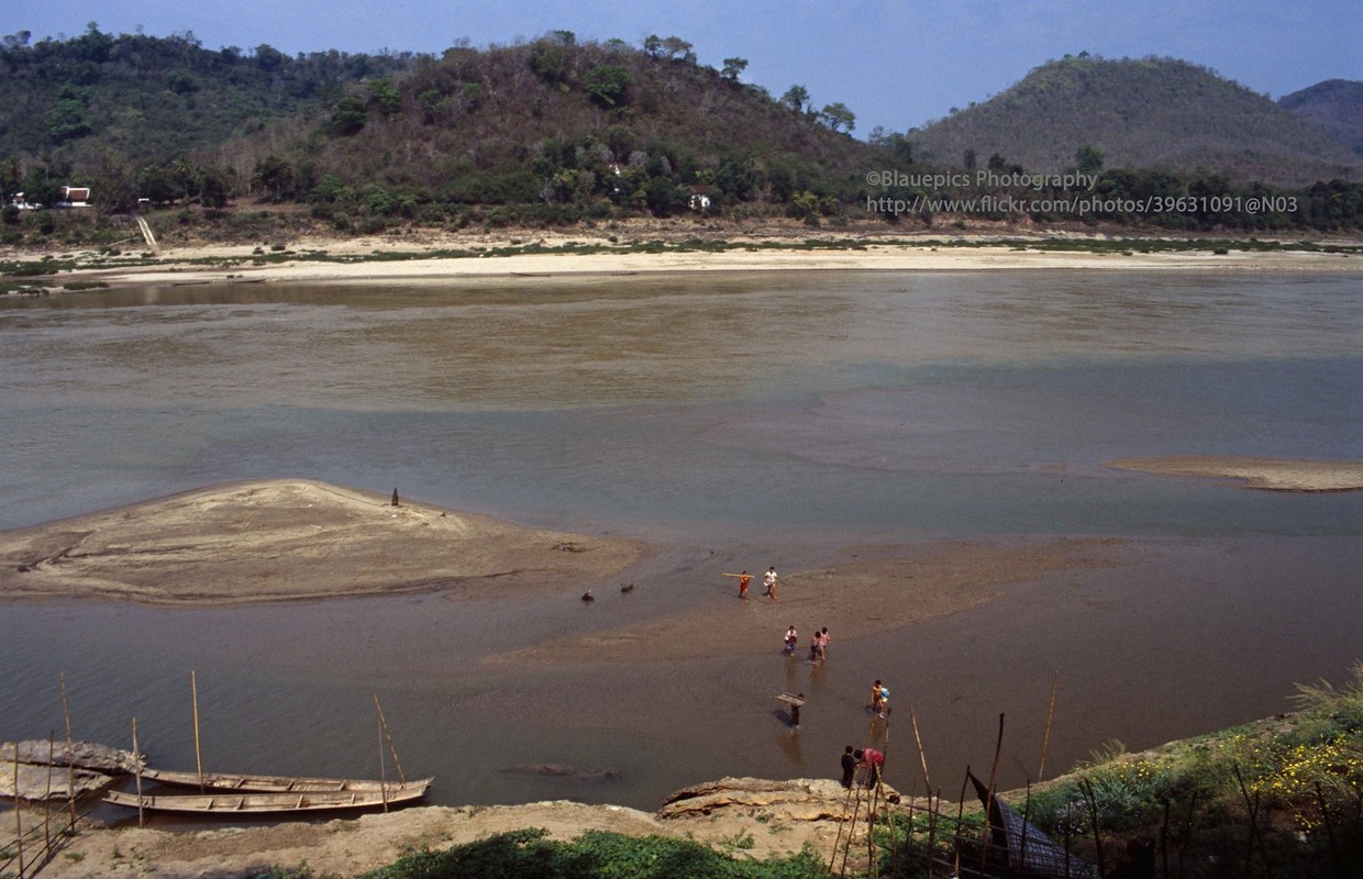 Nhung buc anh phai xem ve Co do Luang Prabang cua Lao nam 1996