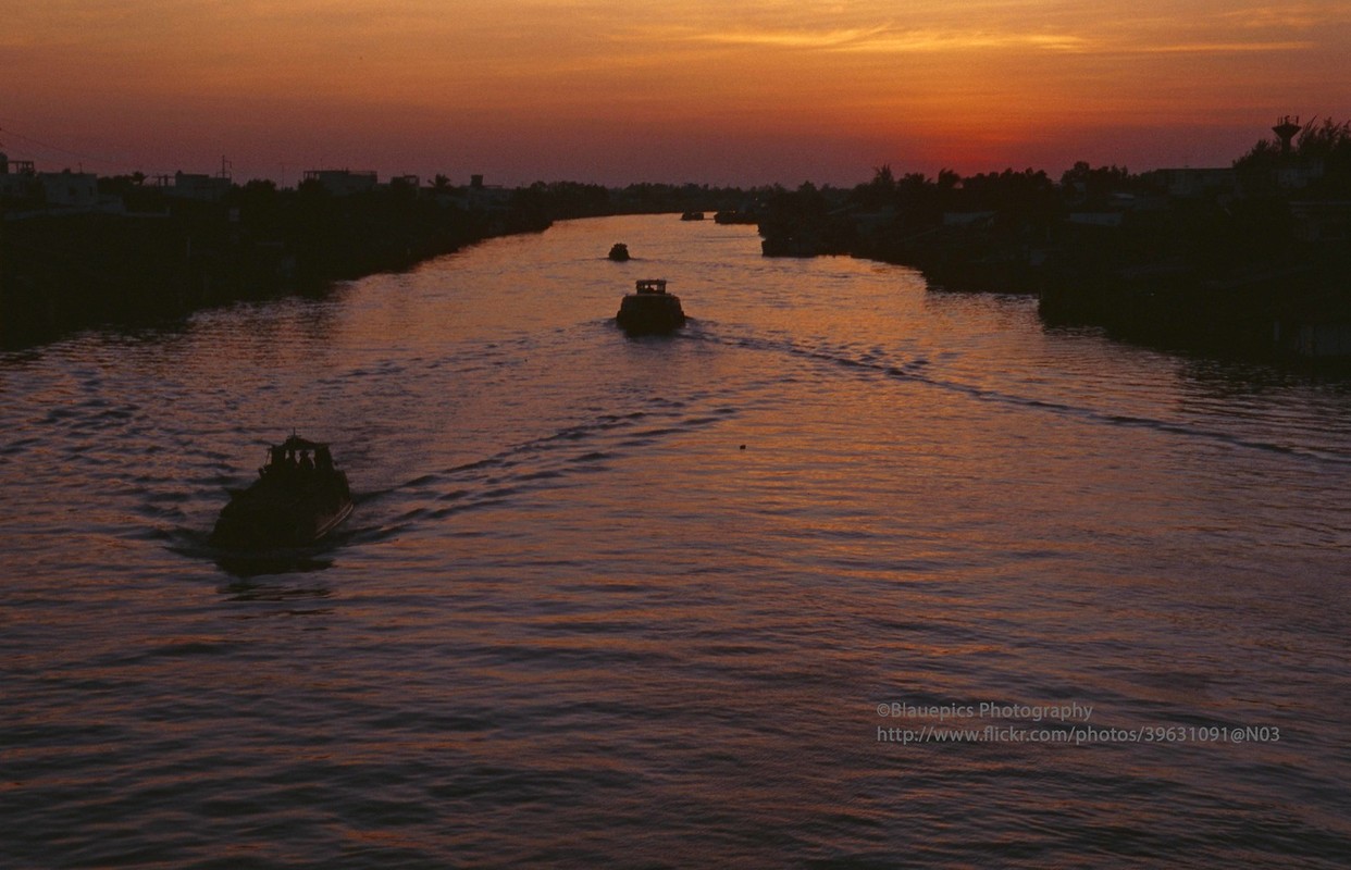 Loat anh tuyet voi ve doi thuong o TP. HCM nam 1998-Hinh-13