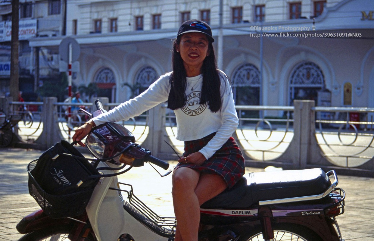 Loat anh tuyet voi ve doi thuong o TP. HCM nam 1998-Hinh-14