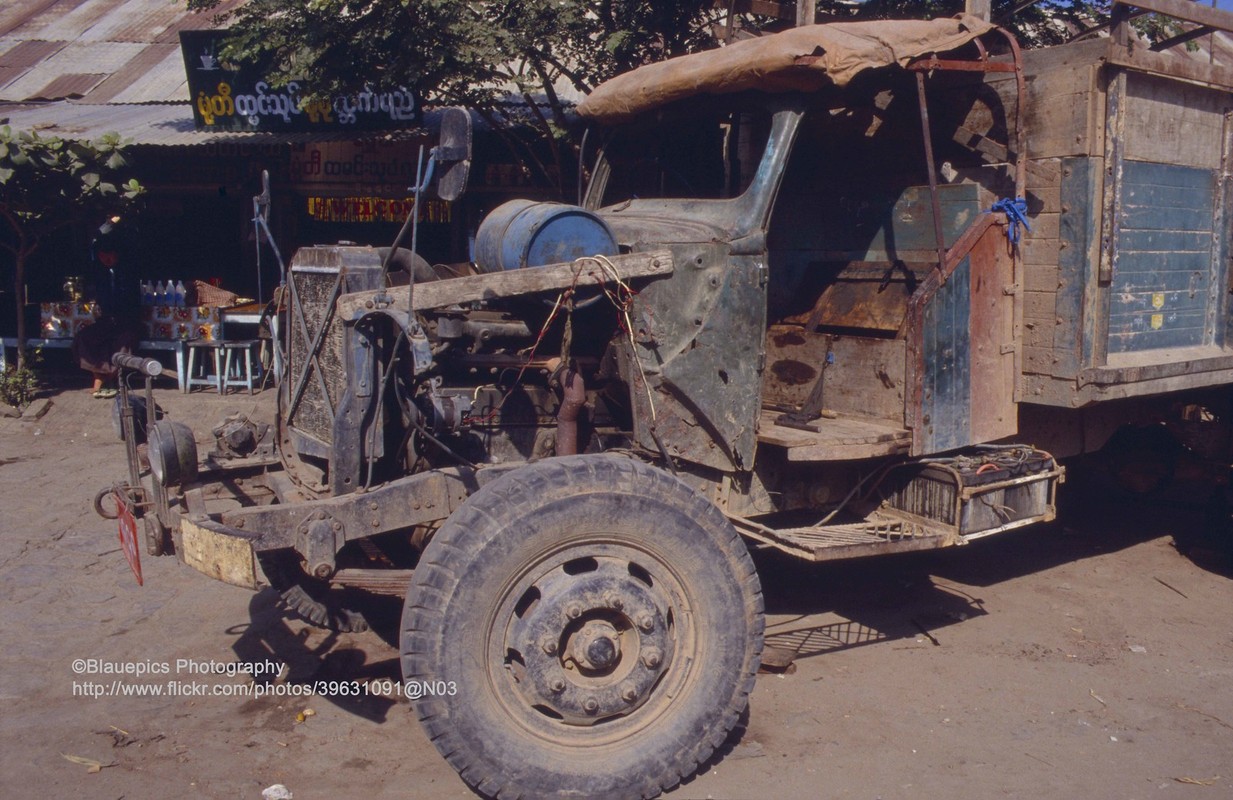 Loat anh cuc hay ve thanh pho lon thu hai Myanmar nam 1992-Hinh-9