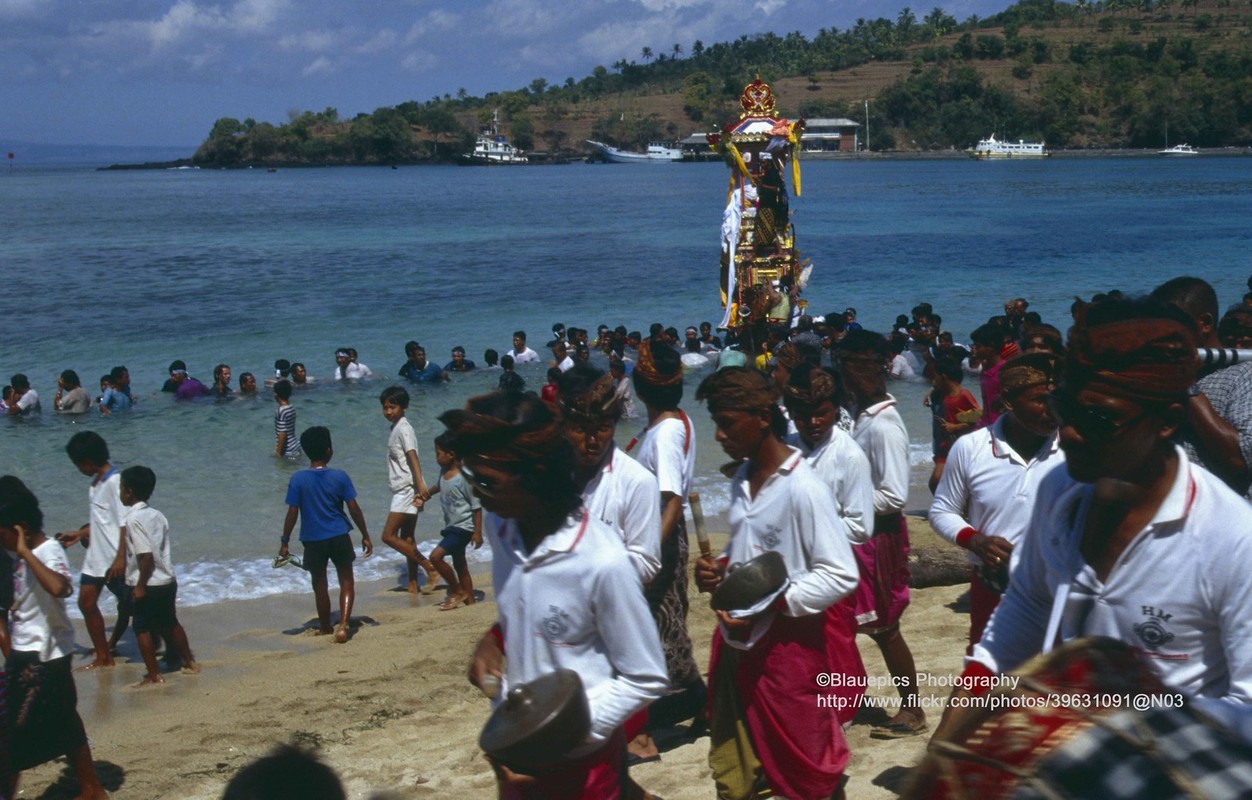 Doc la cuoc song o thien duong du lich Bali nam 1991 (1)-Hinh-4