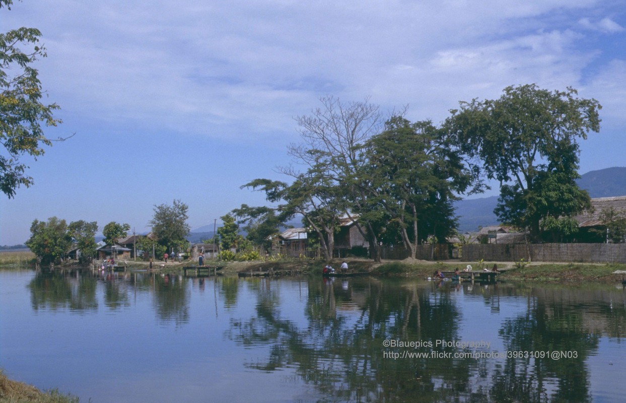 Anh dep hop hon ve bang Shan o Myanmar nam 1992-Hinh-5