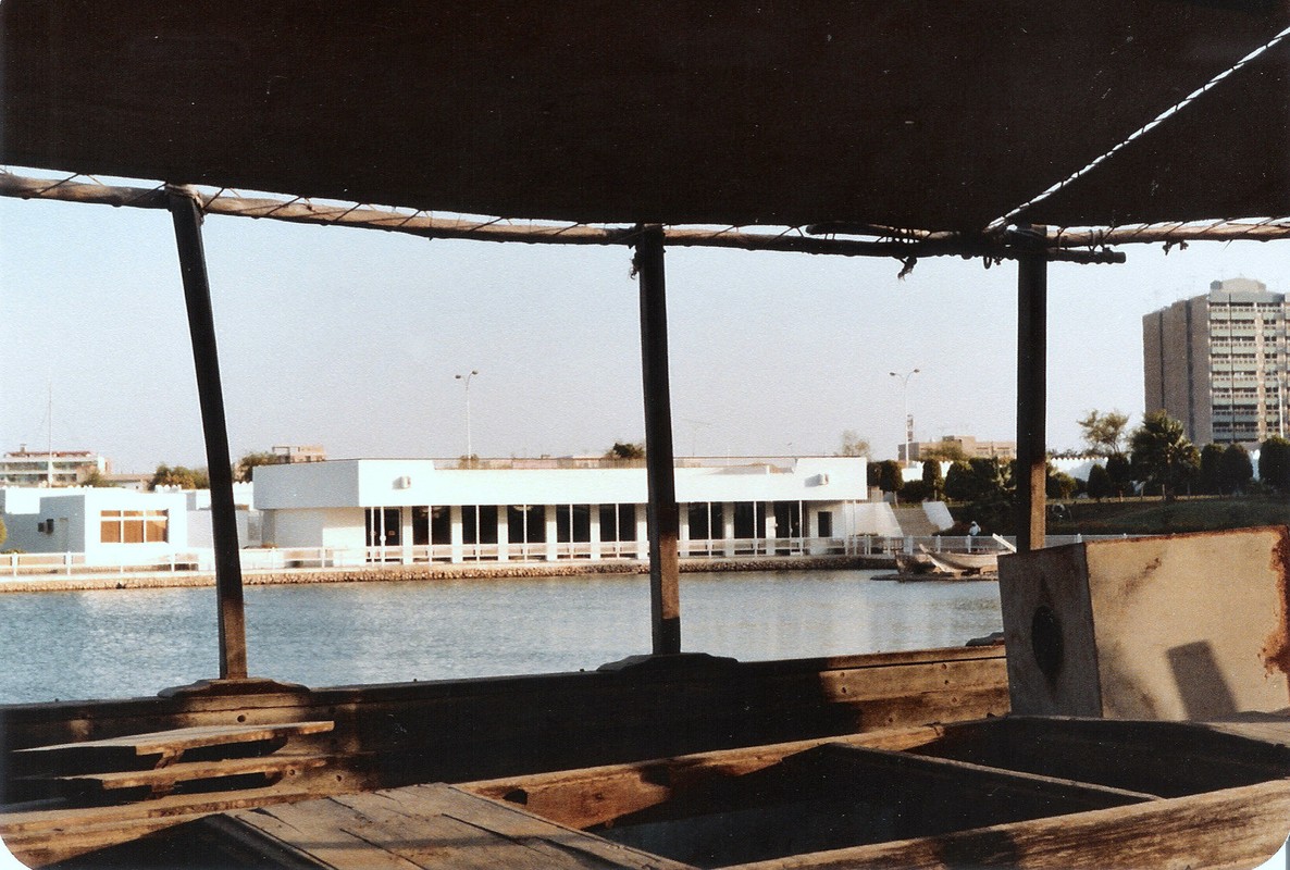 Loat anh quy hiem ve dat nuoc Qatar thap nien 1980 (2)-Hinh-12