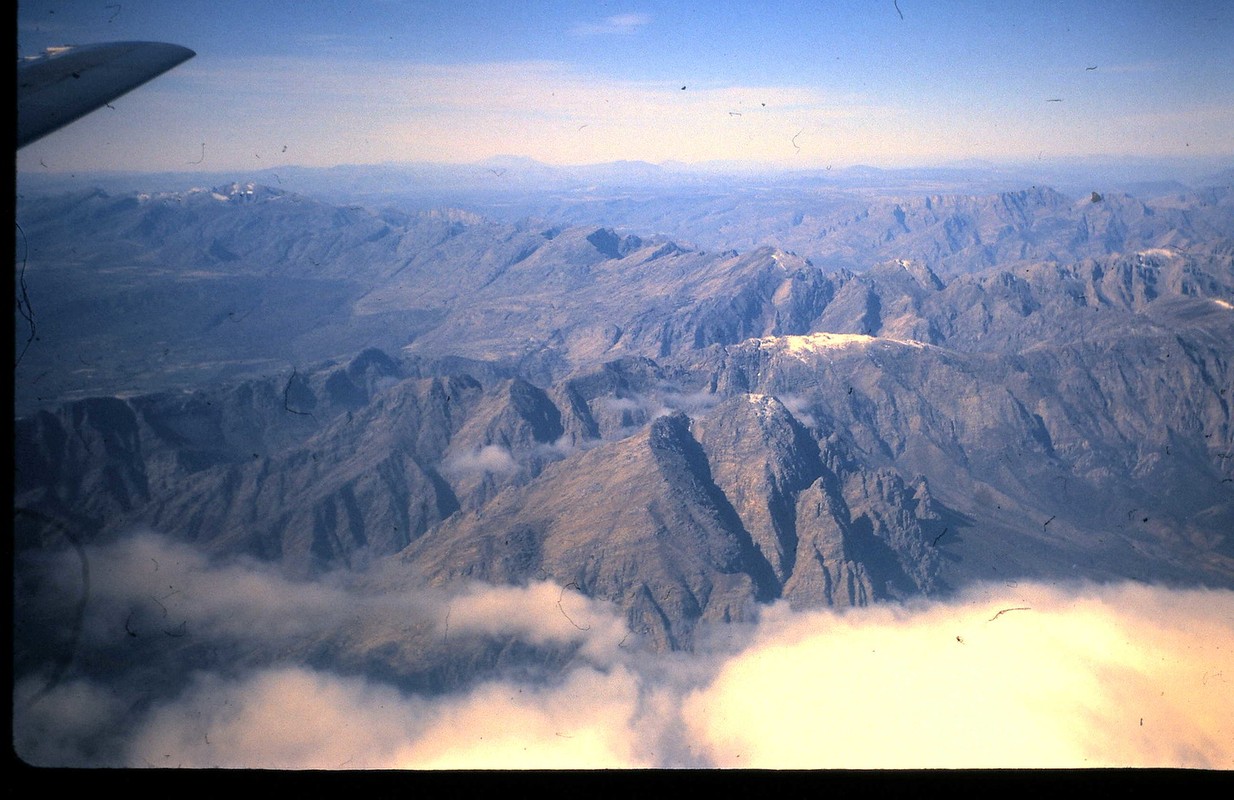 Kham pha dat nuoc giau nhat chau Phi nam 1970-Hinh-8