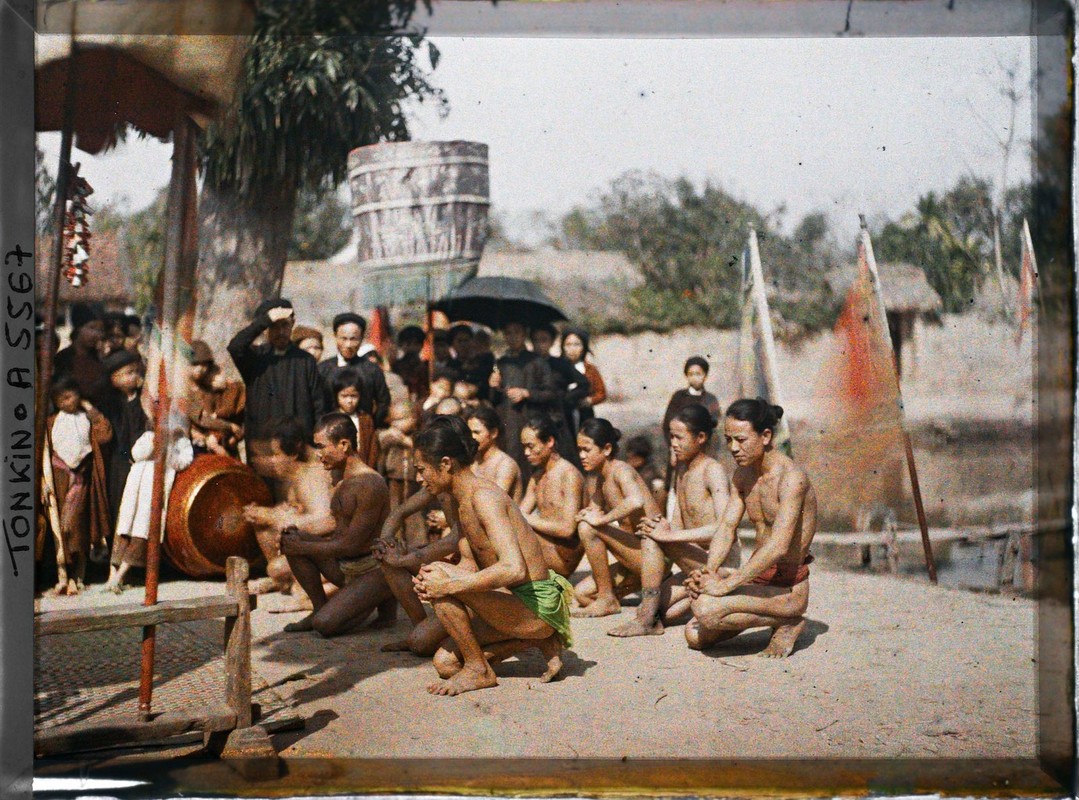 Anh mau cuc quy ve tinh Ha Dong nam 1915 (2)