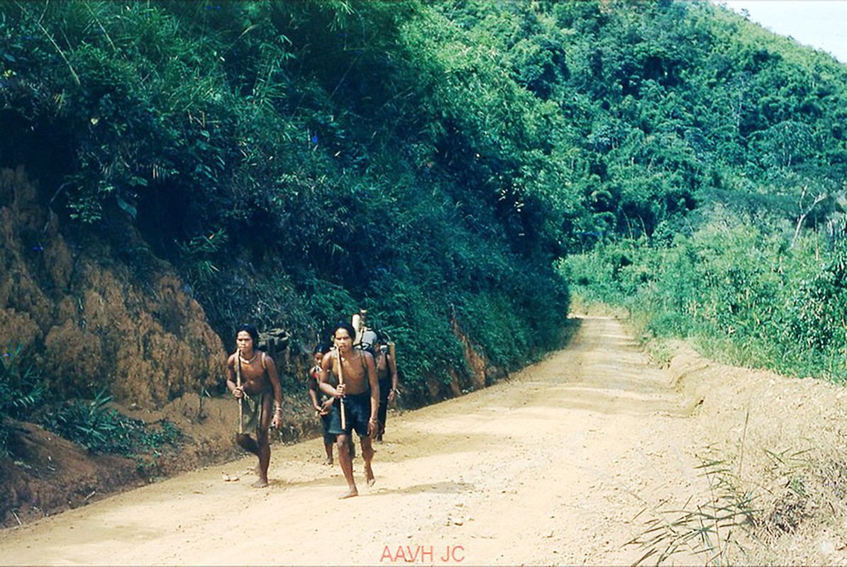 Loat anh hiem co kho tim ve Da Lat mong mo nam 1959-Hinh-11