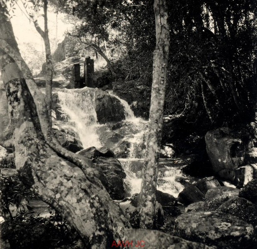 Ngam phong canh hoang so tren duong di Da Lat nam 1934-Hinh-8