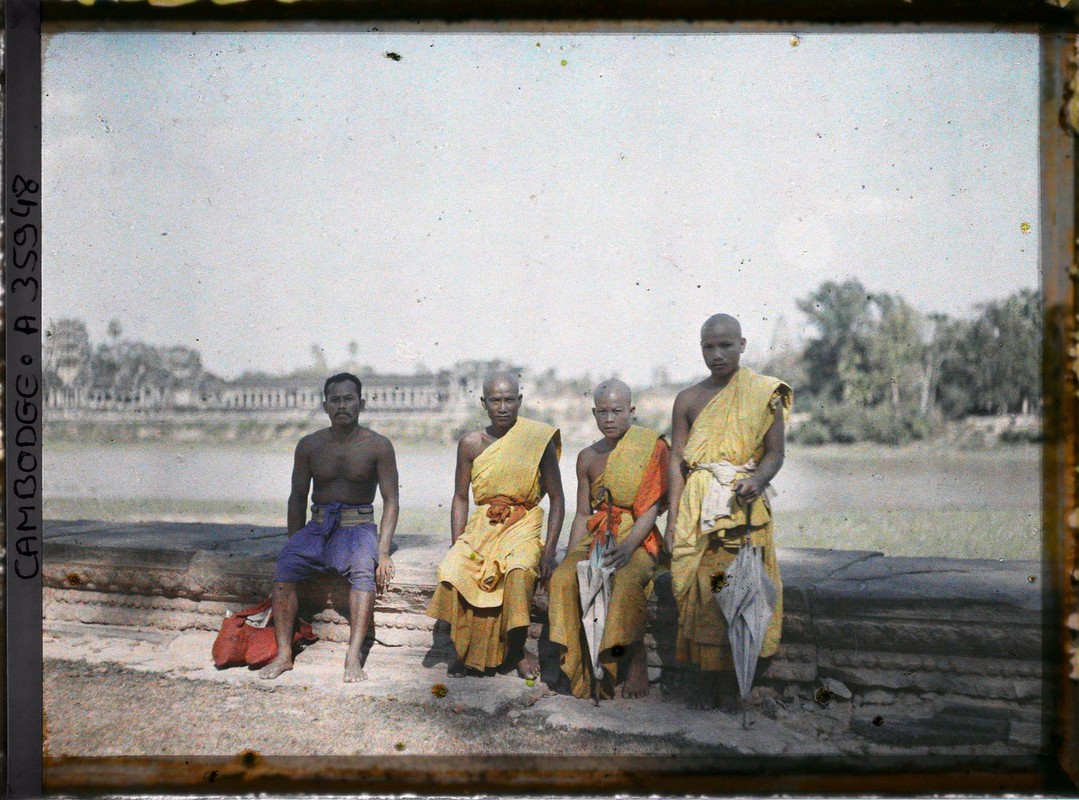 Loat anh mau dac biet ve ky quan Angkor Wat mot the ky truoc (1)-Hinh-3