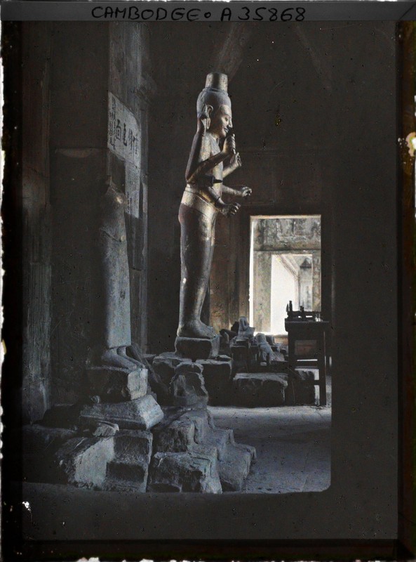 Loat anh mau dac biet ve ky quan Angkor Wat mot the ky truoc (2)-Hinh-3