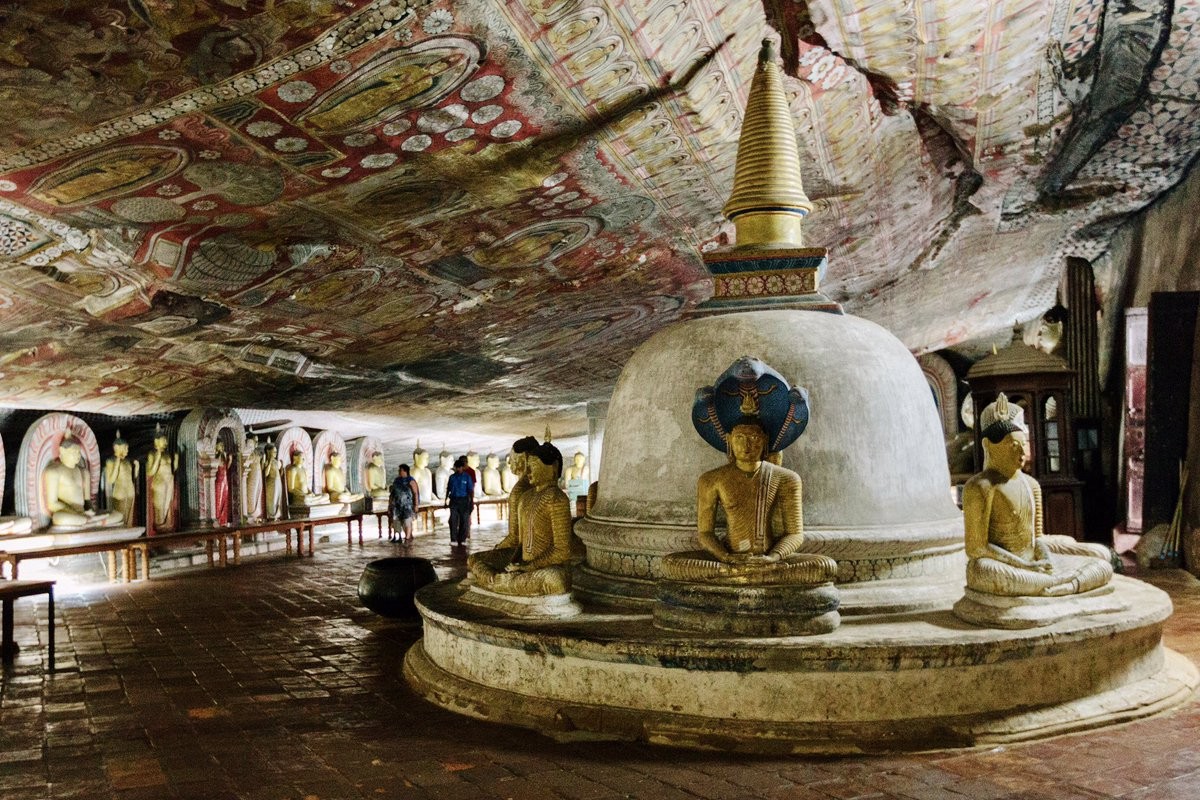 Kham pha kho bau vo gia trong hang dong noi tieng nhat Sri Lanka-Hinh-4