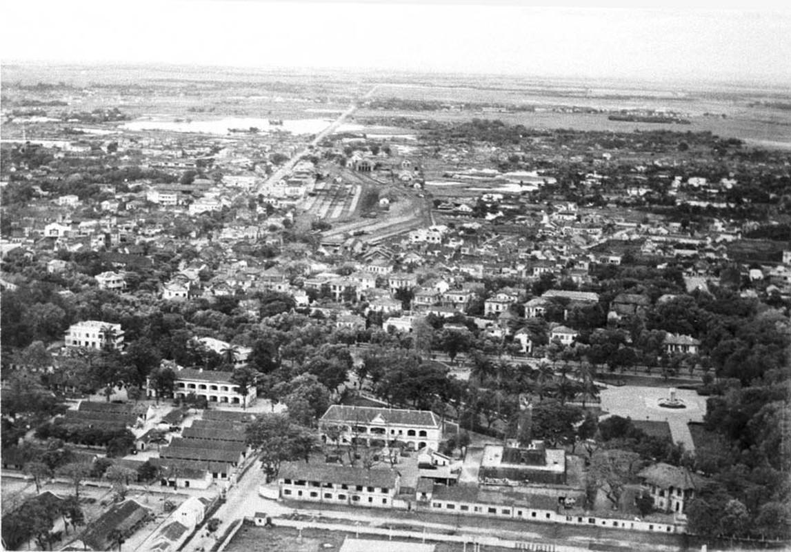 Loat hinh cuc doc: Ha Noi nam 1926 - 1951 nhin tu may bay-Hinh-5