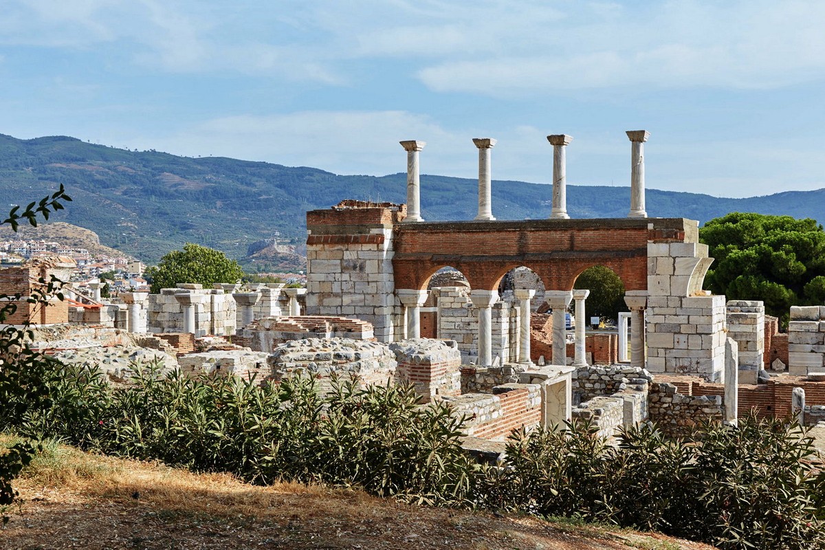 Choang ngop truoc su trang le cua thanh pho co Ephesus-Hinh-12