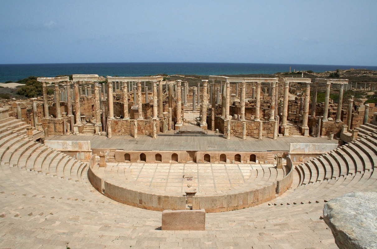 Sung sot truoc su hoanh trang cua thanh pho co Leptis Magna-Hinh-5