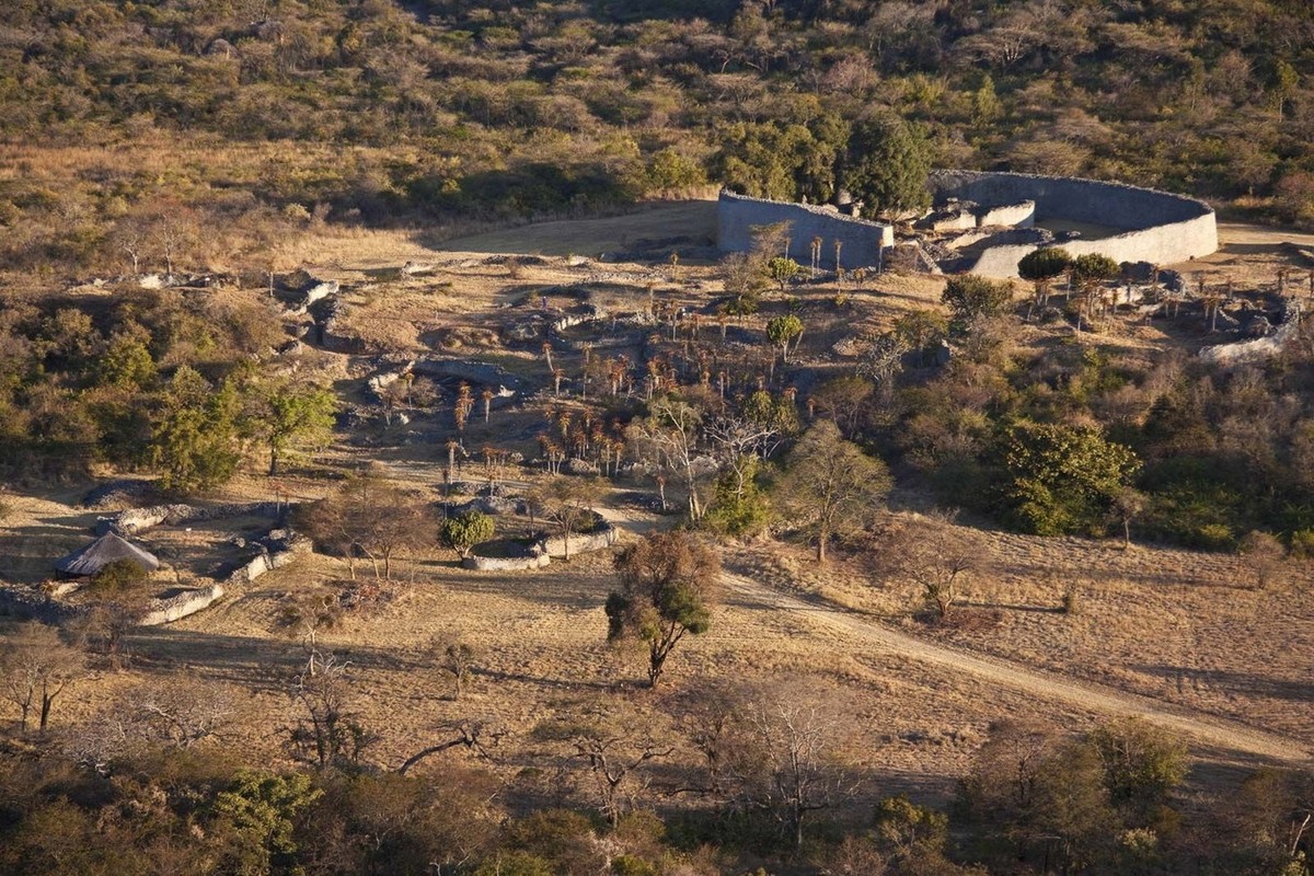 Nhung cau truc da sieu bi an cua van minh Dai Zimbabwe-Hinh-13