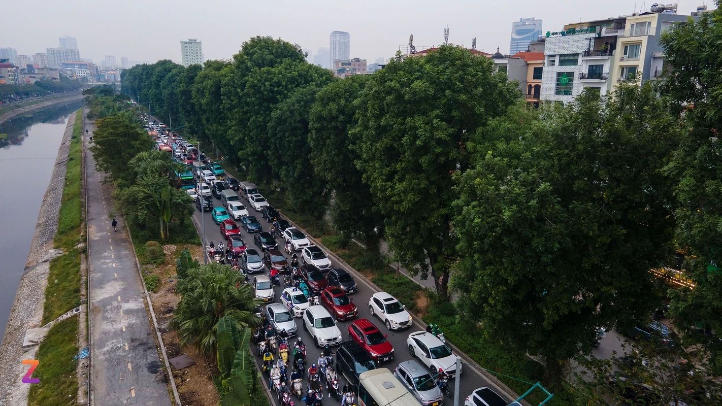 Hien trang tuyen duong trung tam Ha Noi duoc chi 8.500 ty de mo rong-Hinh-5