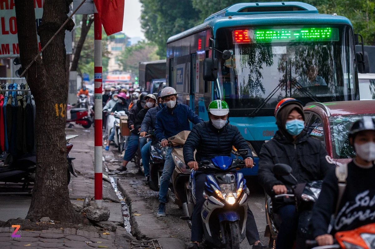 Hien trang tuyen duong trung tam Ha Noi duoc chi 8.500 ty de mo rong-Hinh-8