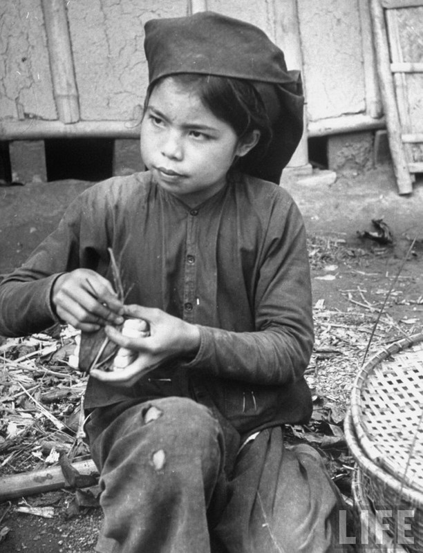 View - 	Hình độc về cuộc sống ở thị xã Lạng Sơn năm 1950