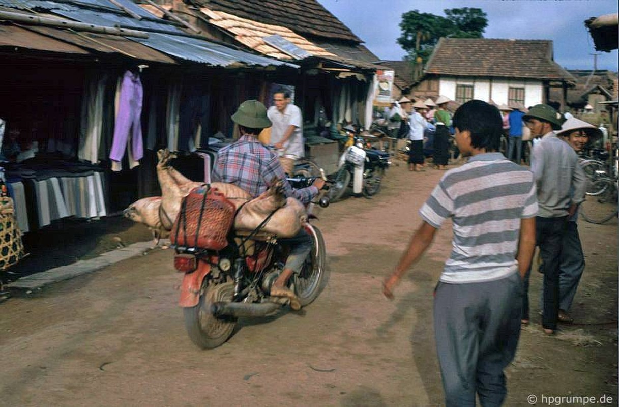 View - 	Loạt ảnh cuộc sống thanh bình ở Điện Biên Phủ năm 1992
