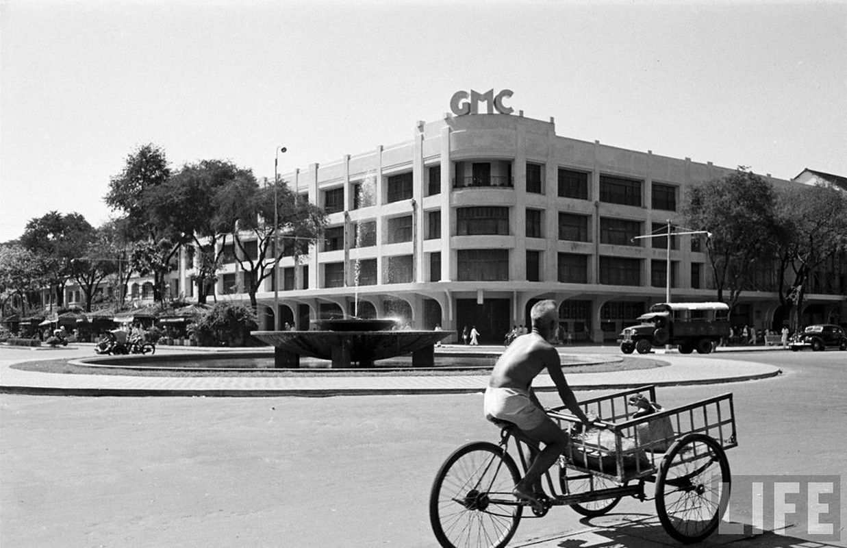 View - 	Hình độc về cảnh mưu sinh trên đường phố Sài Gòn năm 1950
