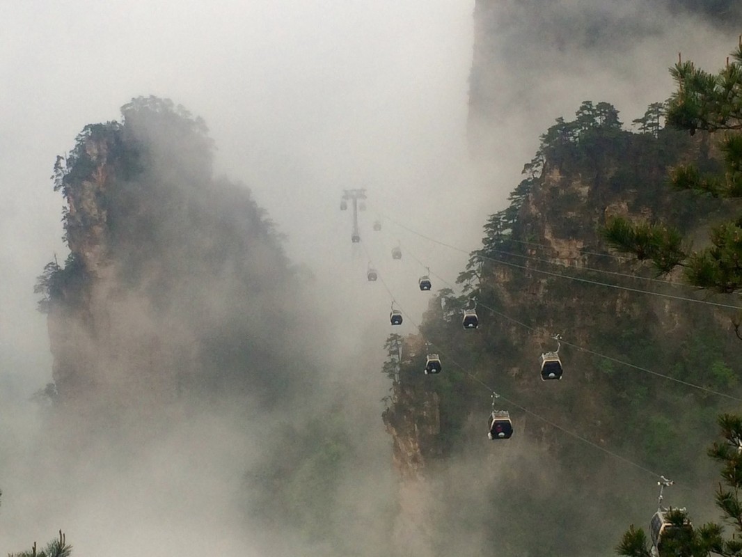 View - 	Sửng sốt trước phong cảnh ở vùng núi kỳ ảo nhất Trung Quốc