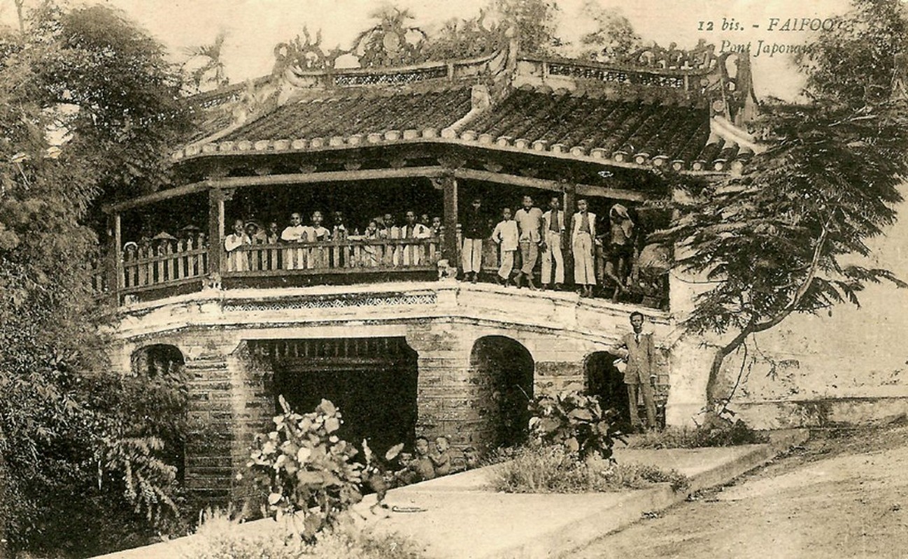 Loat anh lich su quy gia ve Chua Cau o Hoi An